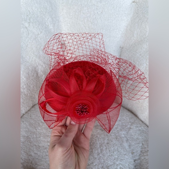 2pc. Elegant Party Black and Red Fascinator Lawliet Woman's Hair Fashion Piece - Picture 8 of 12